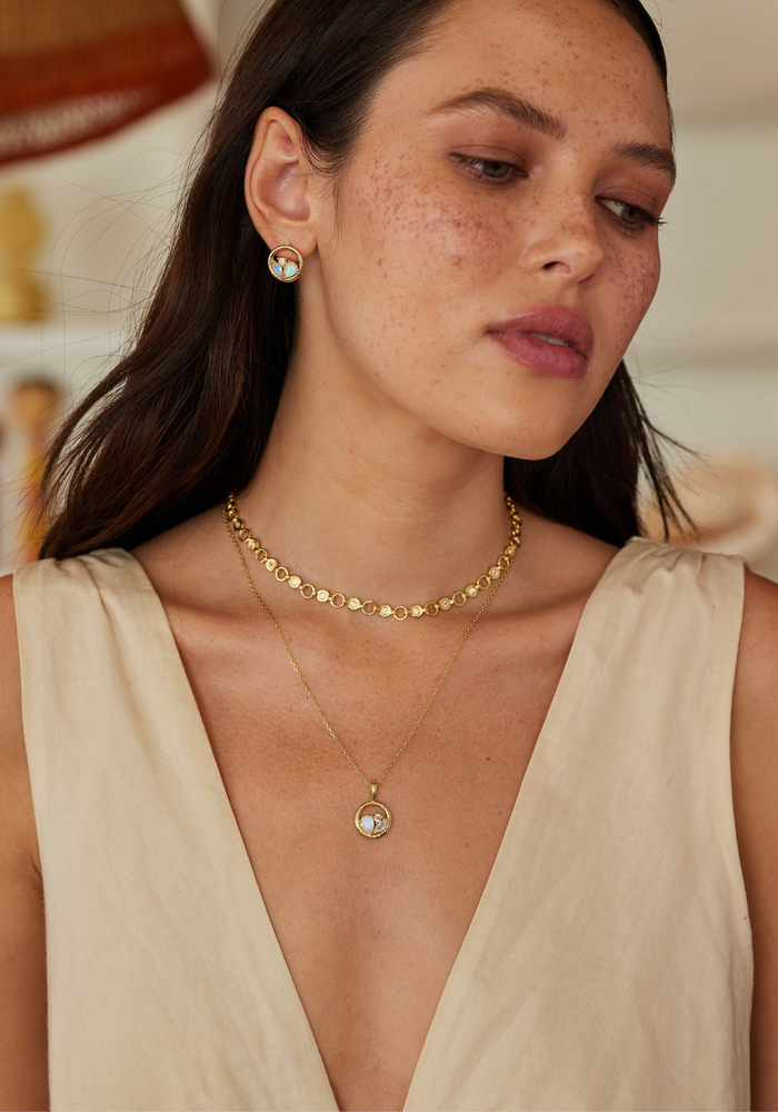 Load image into Gallery viewer, TONI MAY PIA STUDS - GOLD