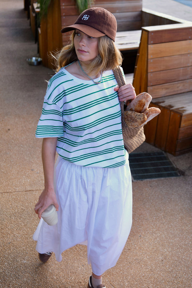 Load image into Gallery viewer, CERES LIFE LONGLINE STEP HEM TEE - KELLY STRIPE