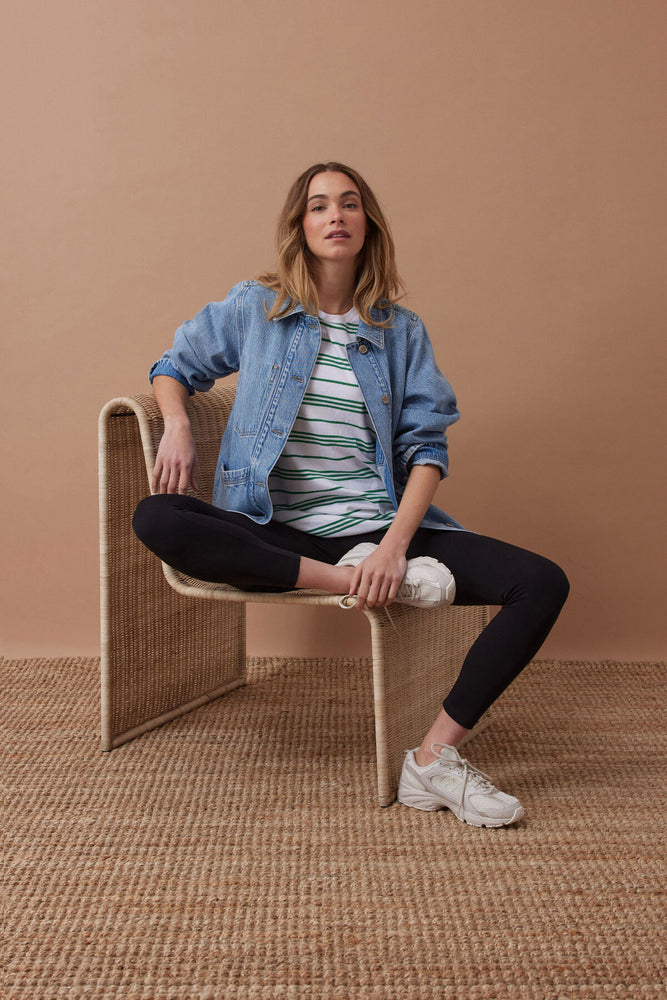 Load image into Gallery viewer, CERES LIFE LONGLINE STEP HEM TEE - KELLY STRIPE