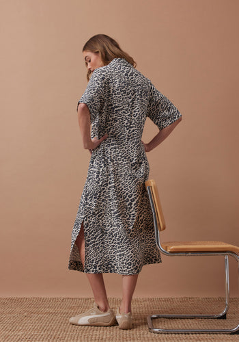 CERES LIFE AVA SHORT SLEEVE YOKE DETAIL MIDI DRESS - LEOPARD