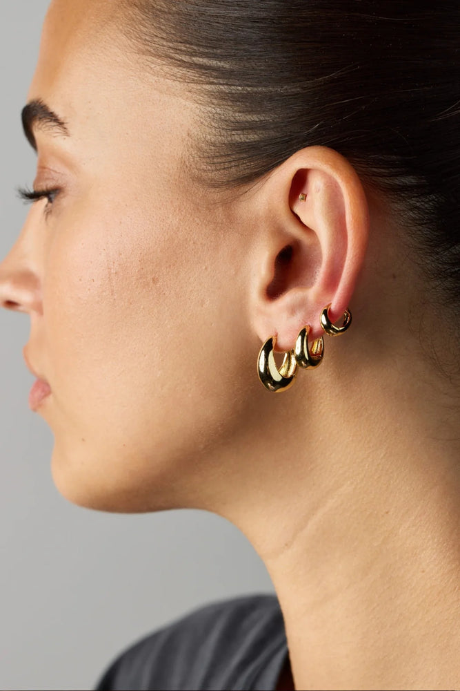 Load image into Gallery viewer, ZAFINO STEPH HOOP LARGE- GOLD