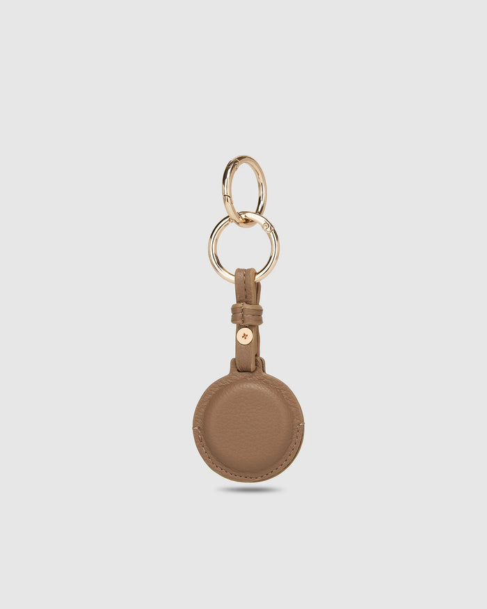 Load image into Gallery viewer, LOUENHIDE OPAL AIRTAG CASE - MOCHA