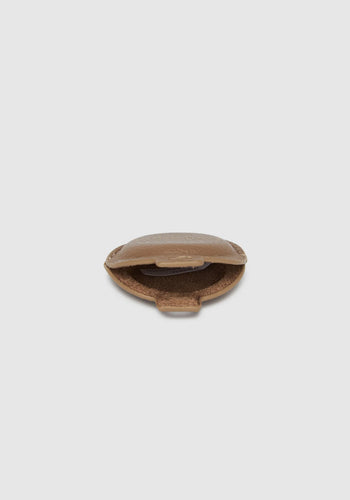 LOUENHIDE OPAL AIRTAG CASE - MOCHA