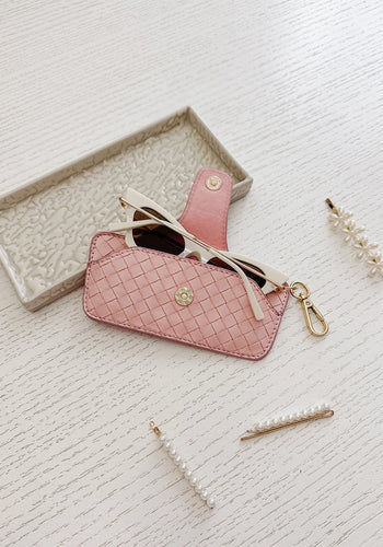 LOUENHIDE SKITTLE SUNGLASS CASE - WOVEN PASTEL PINK