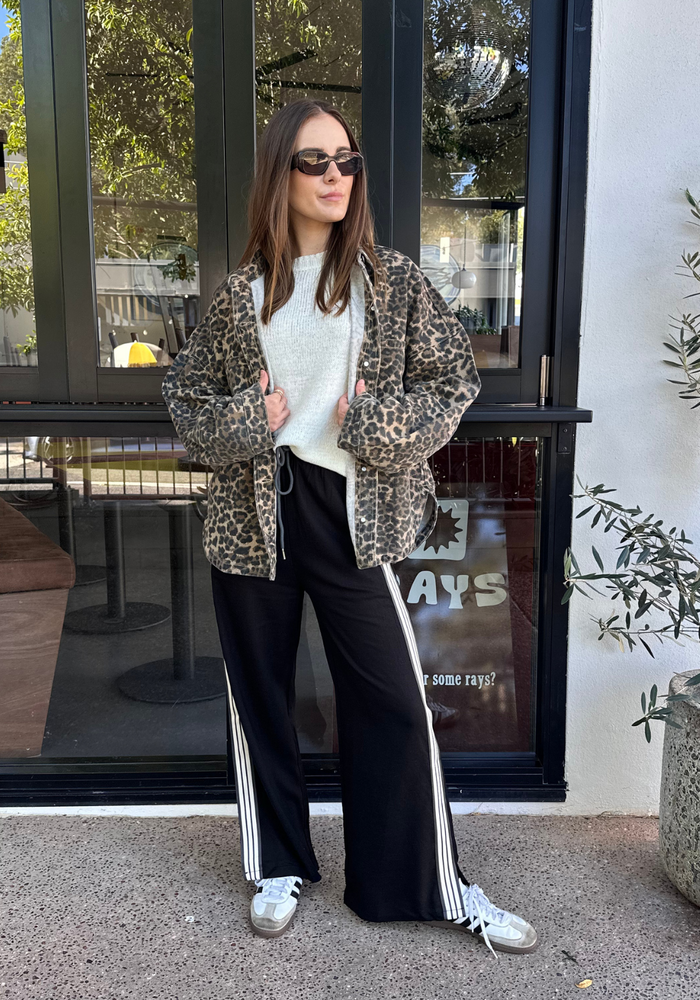Load image into Gallery viewer, IVY RELAXED PANT - BLACK