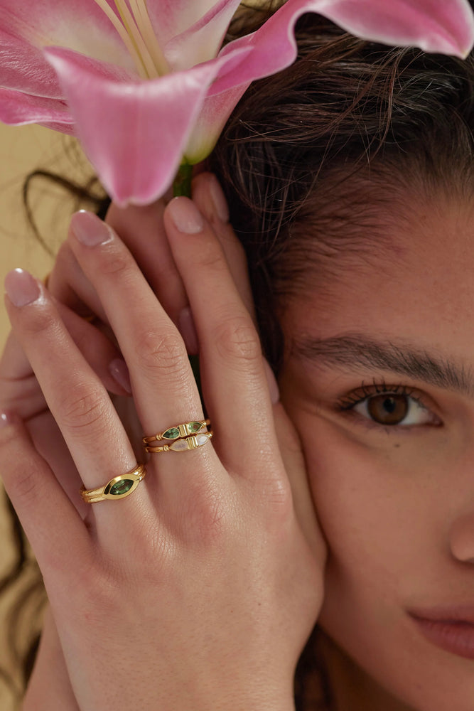Load image into Gallery viewer, TONI MAY EDEN RING - APATITE/GOLD