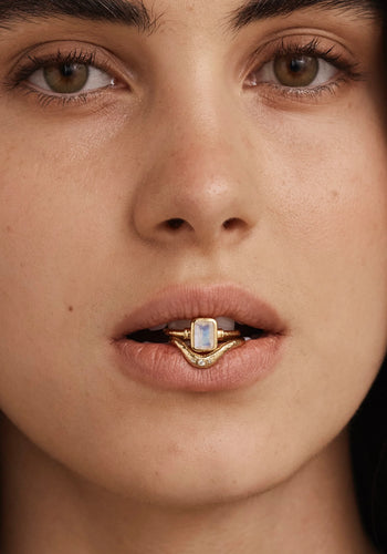TONI MAY ROMY STACKER RING - MOONSTONE/GOLD