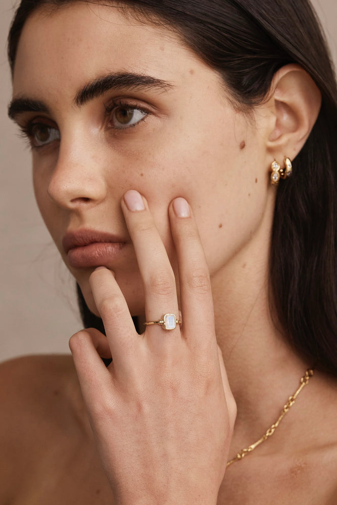Load image into Gallery viewer, TONI MAY ROMY STACKER RING - MOONSTONE/GOLD