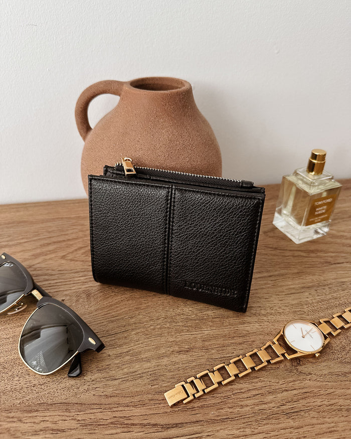 Load image into Gallery viewer, LOUENHIDE BLONDIE WALLET - BLACK