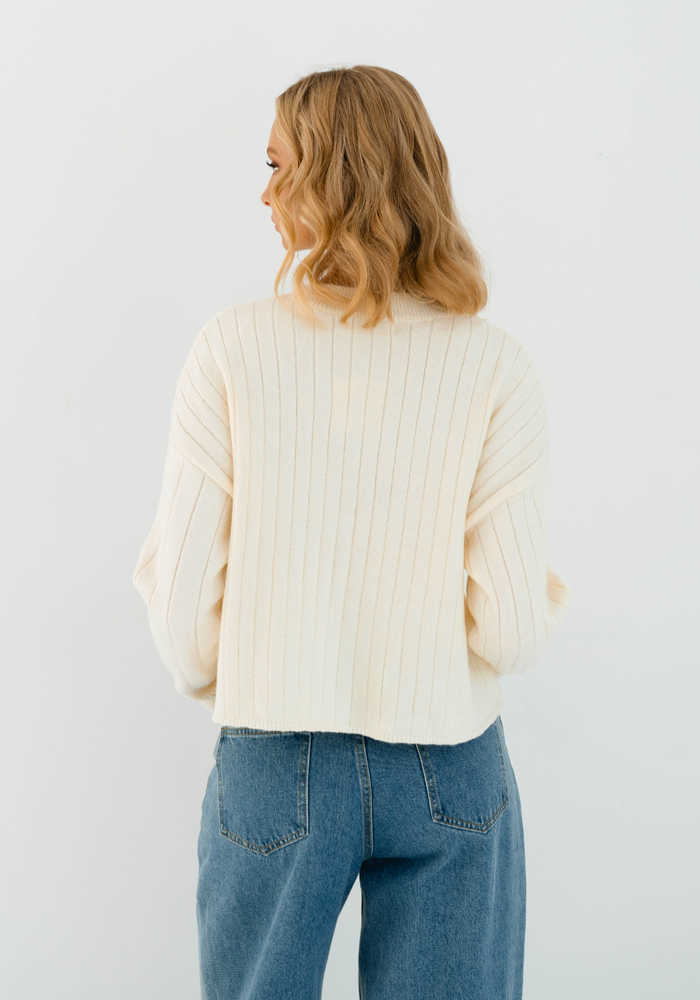 Load image into Gallery viewer, LYRA HEART BUTTON CARDIGAN - CREAM