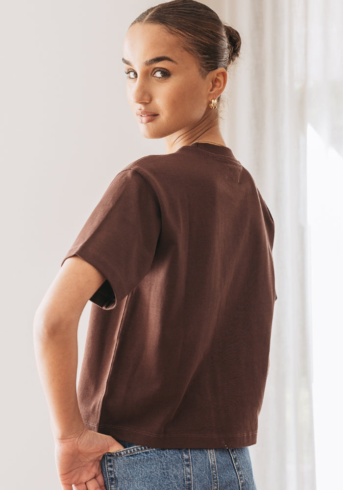 Load image into Gallery viewer, FEATHER + NOISE SIGNATURE TEE - CHOCOLATE