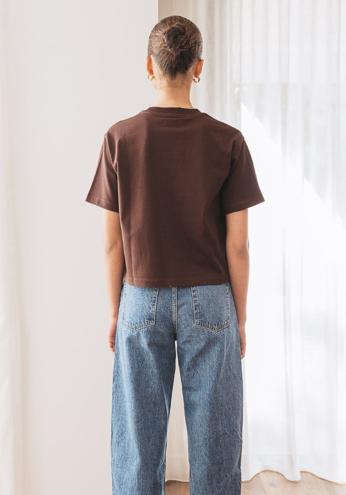 Load image into Gallery viewer, FEATHER + NOISE SIGNATURE TEE - CHOCOLATE