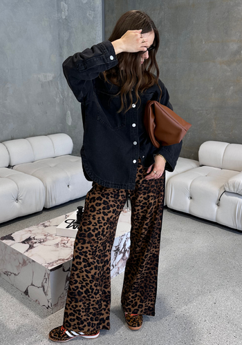 NOIR JOGGERS - LEOPARD