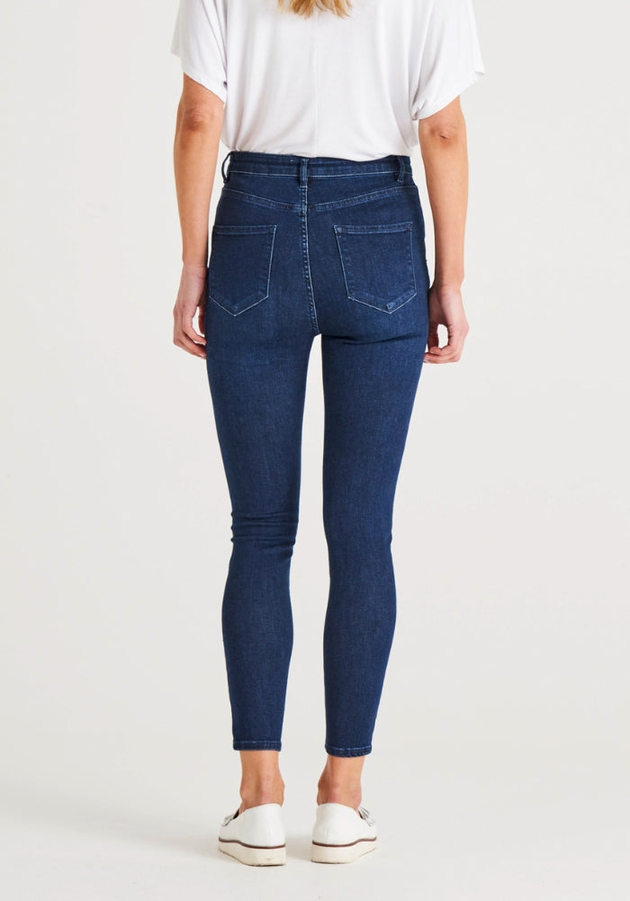 Load image into Gallery viewer, BETTY BASICS ESSENTIAL JEANS - INDIGO BLUE