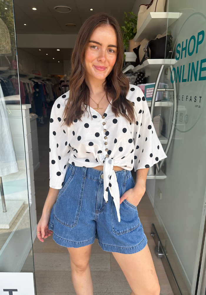 Load image into Gallery viewer, SCOUT TIE BLOUSE - BLACK & WHITE SPOT