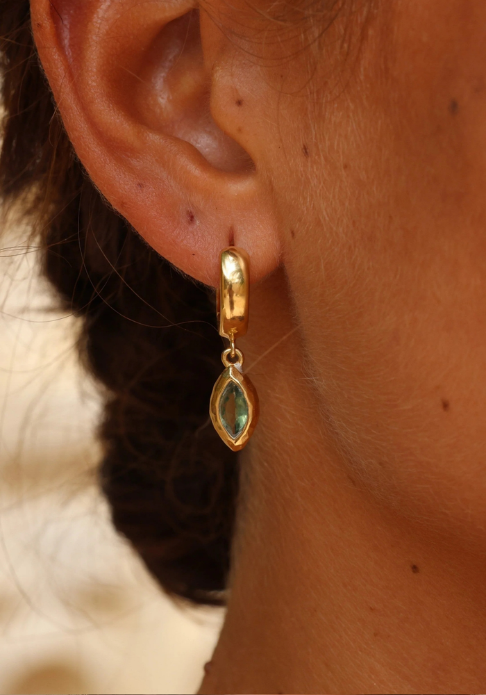 Load image into Gallery viewer, TONI MAY BELLE APATITE HUGGIES - GOLD
