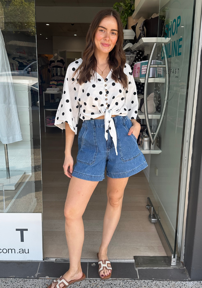 Load image into Gallery viewer, SCOUT TIE BLOUSE - BLACK & WHITE SPOT