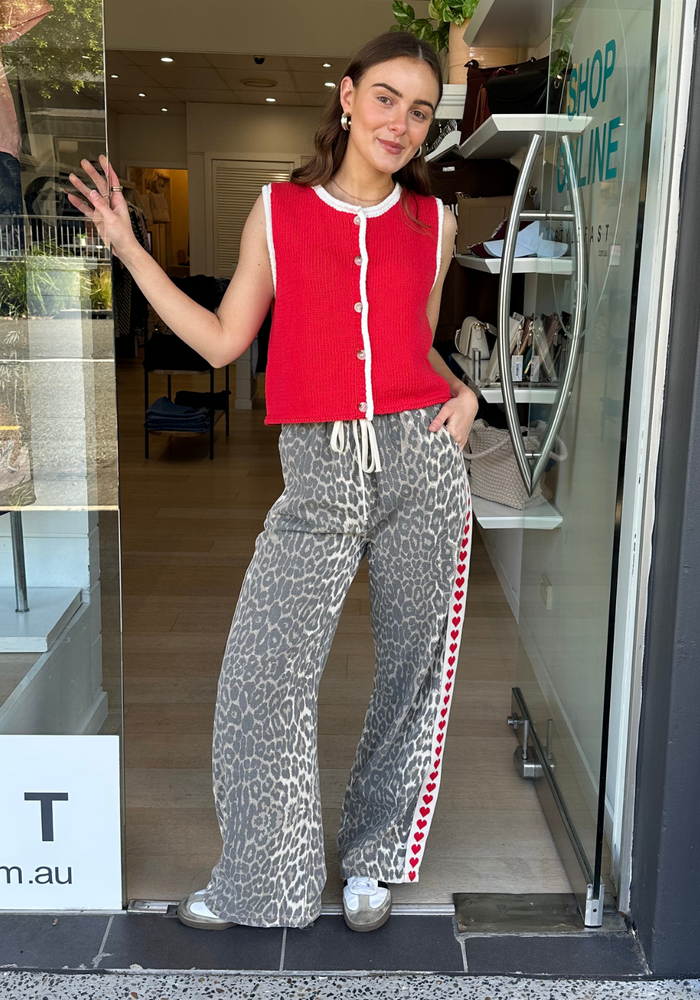 Load image into Gallery viewer, HATTIE LIGHT LEOPARD RACER JEANS - RED HEART STRIPE