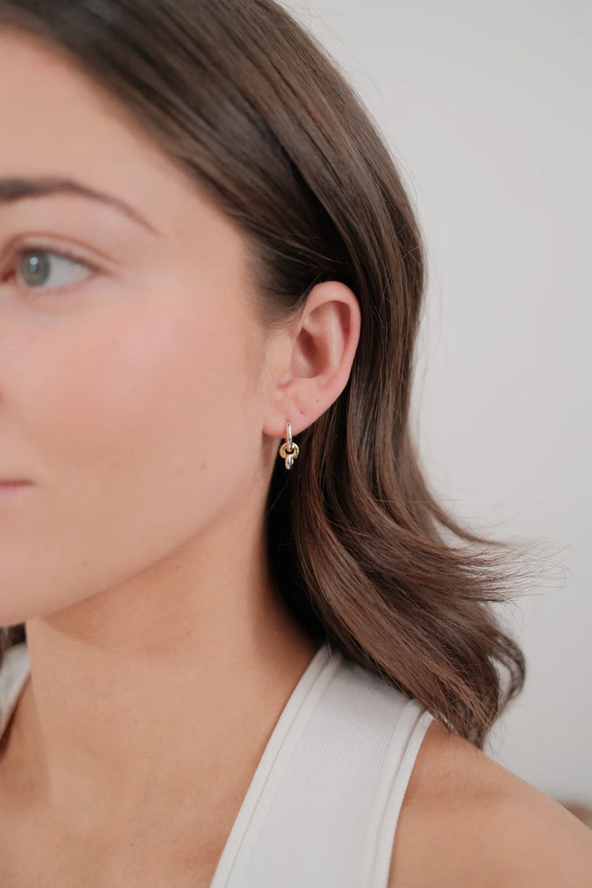 Load image into Gallery viewer, ZAFINO DAISY EARRING - GOLD/SILVER