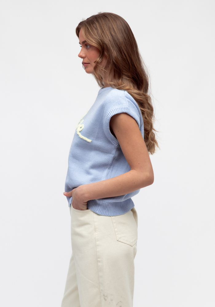 Load image into Gallery viewer, LOVER KNITED VEST - BABY BLUE