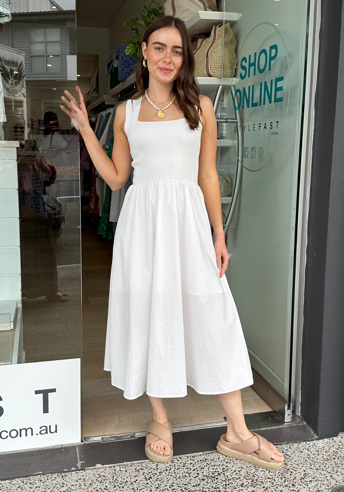 Load image into Gallery viewer, ARLA FITTED BODICE MIDI DRESS - WHITE