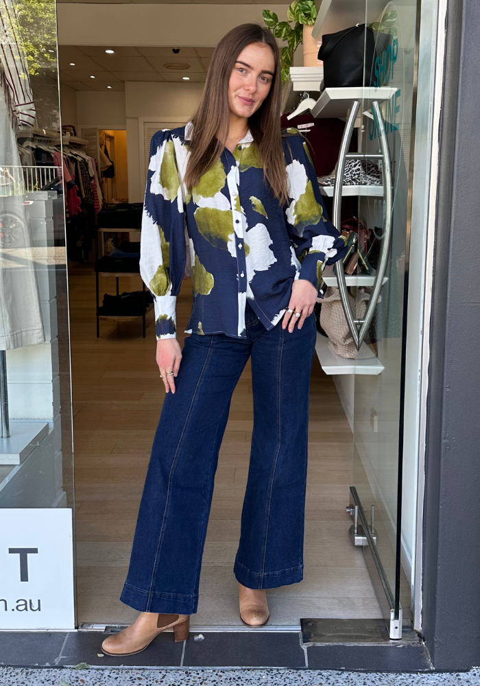 BELLA BLOUSE - NAVY PRINT