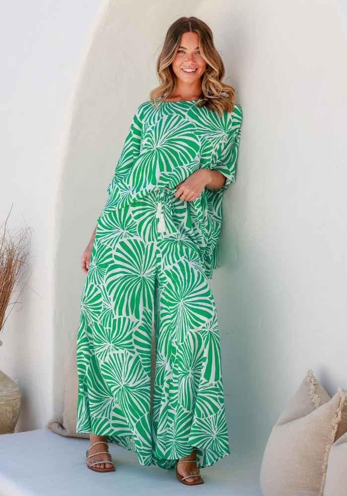 Load image into Gallery viewer, WREN DRAPE TOP - GREEN PRINT