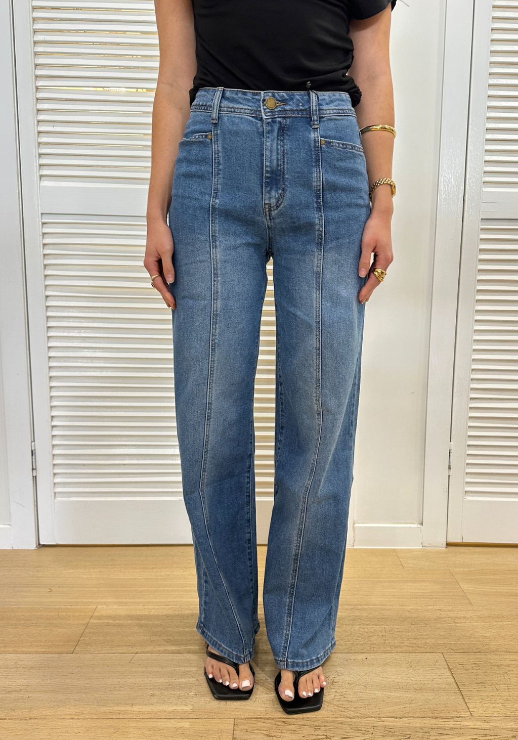 REECE WIDE LEG JEAN - LIGHT WASH