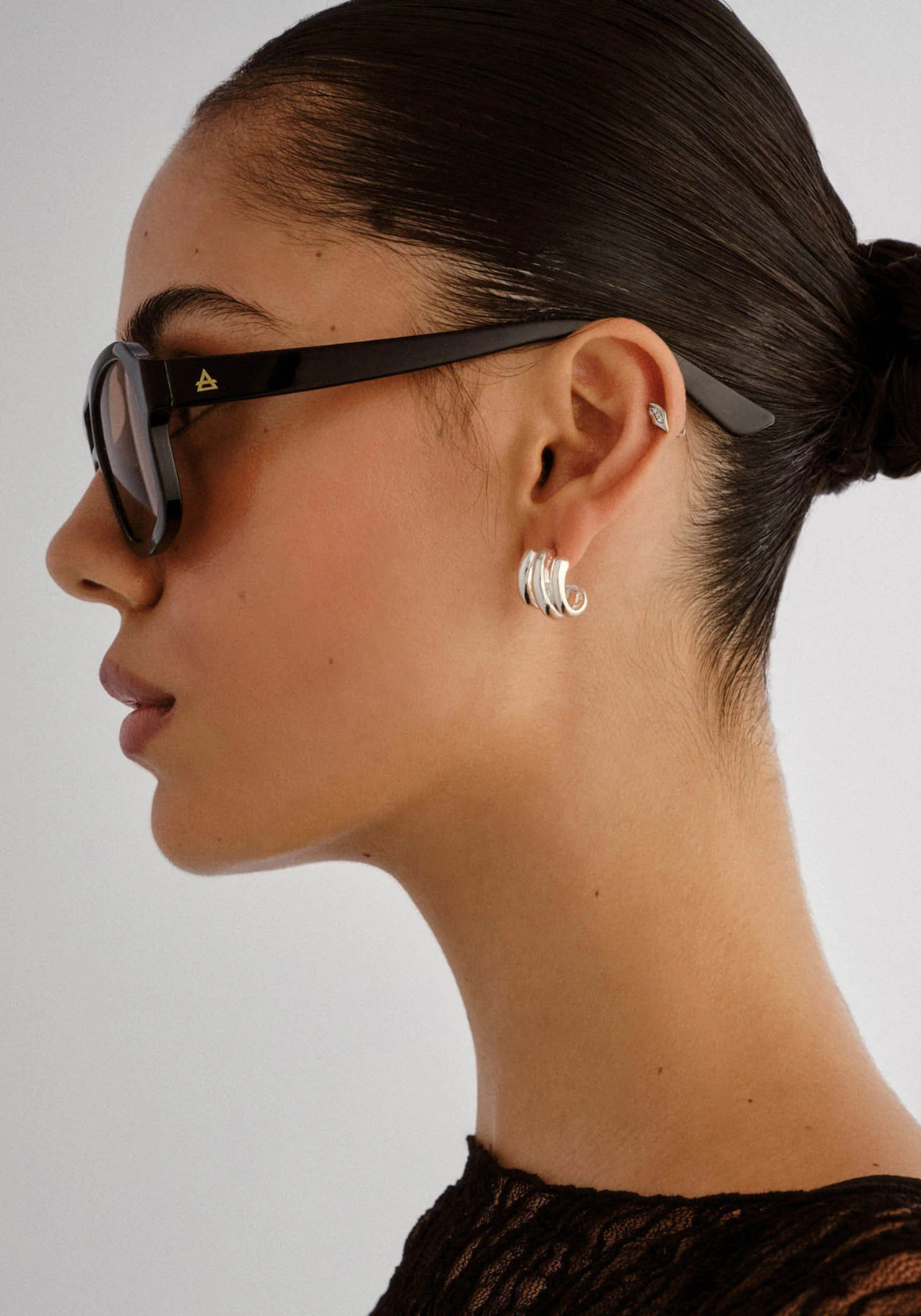AIRE AQUARIUS SUNGLASSES - BLACK