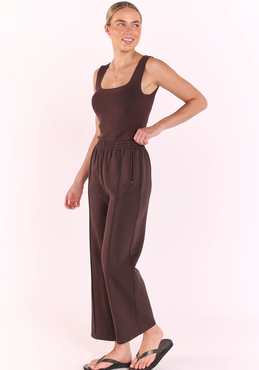 FEATHER + NOISE NOAH CROPPED PANT - DARK CHOCOLATE