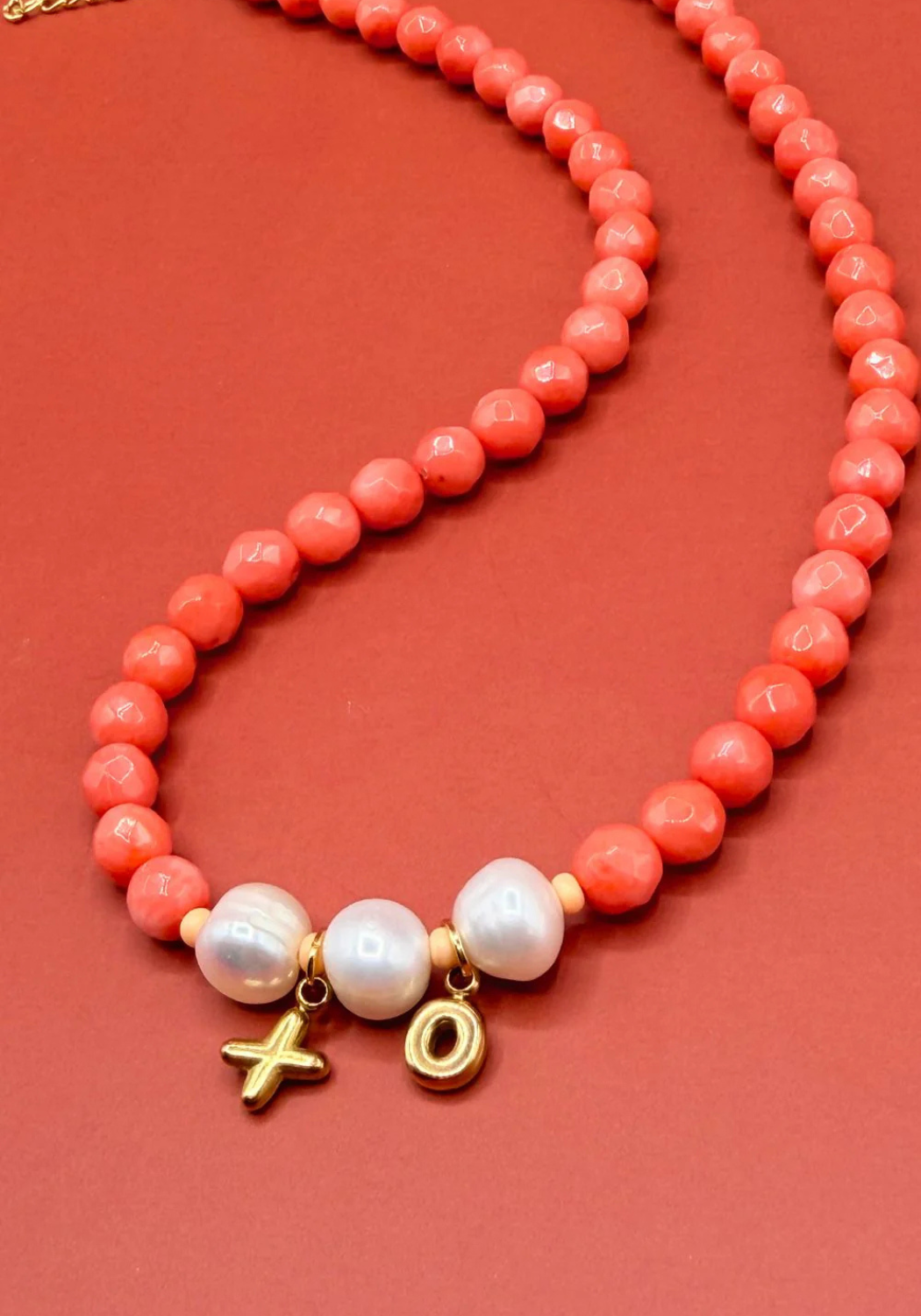 MOSK MELBOURNE XO NECKLACE - PEACH