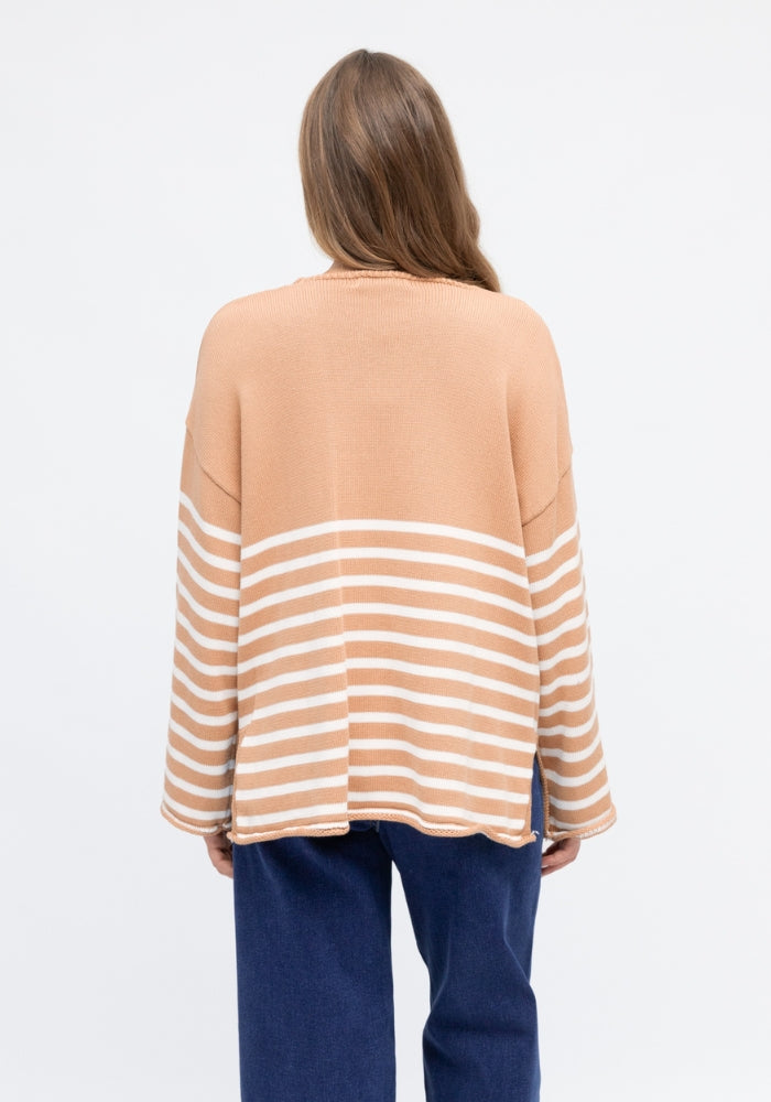 Load image into Gallery viewer, BROOKLYN V NECK KNIT - BEIGE