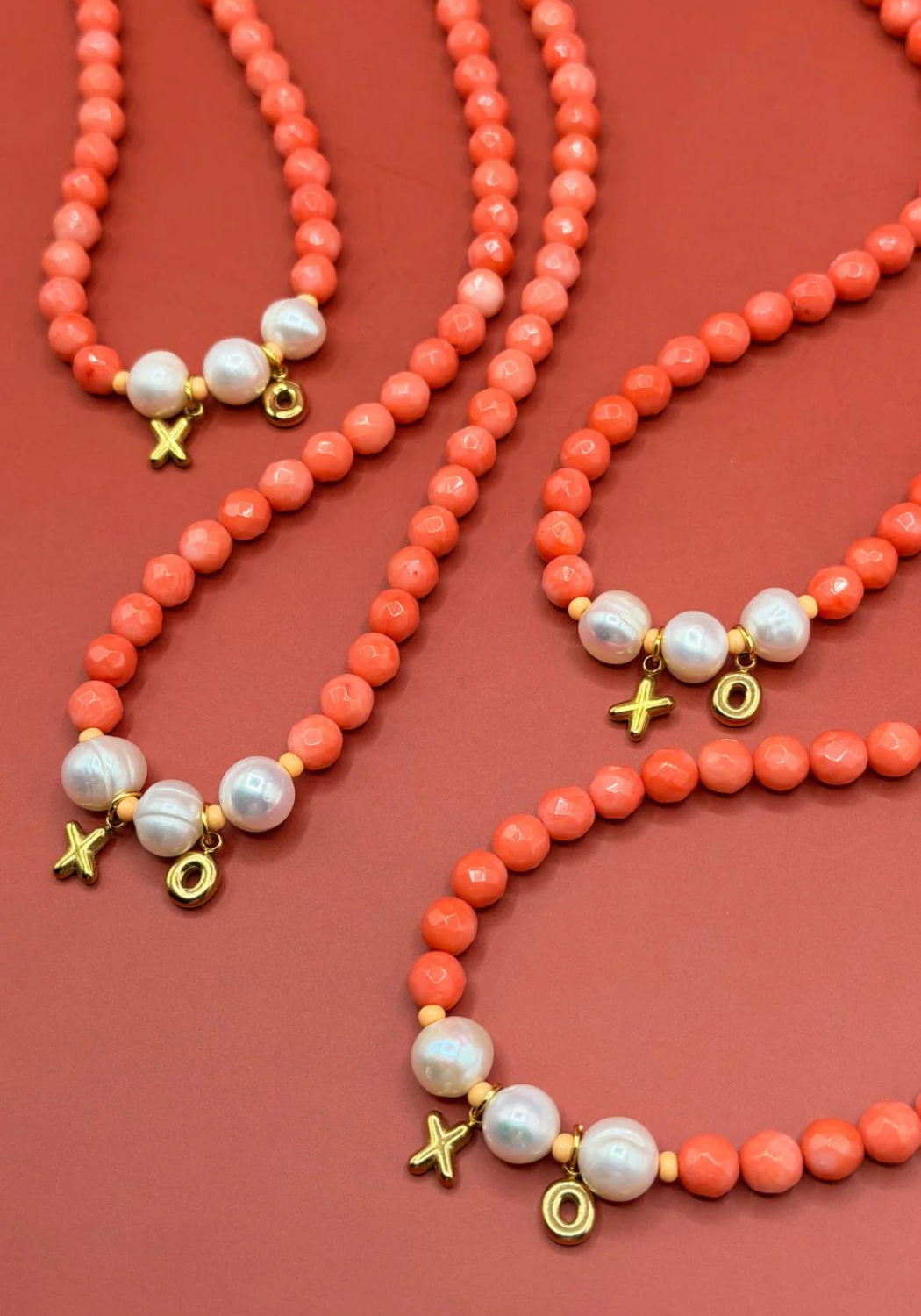 MOSK MELBOURNE XO NECKLACE - PEACH