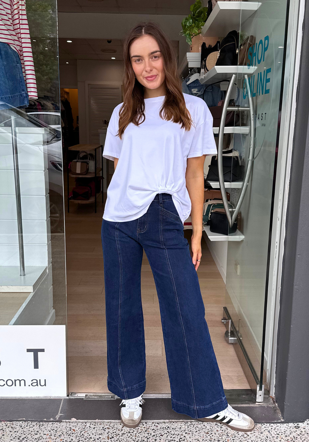 JESSIE EASY TUCK TEE - WHITE