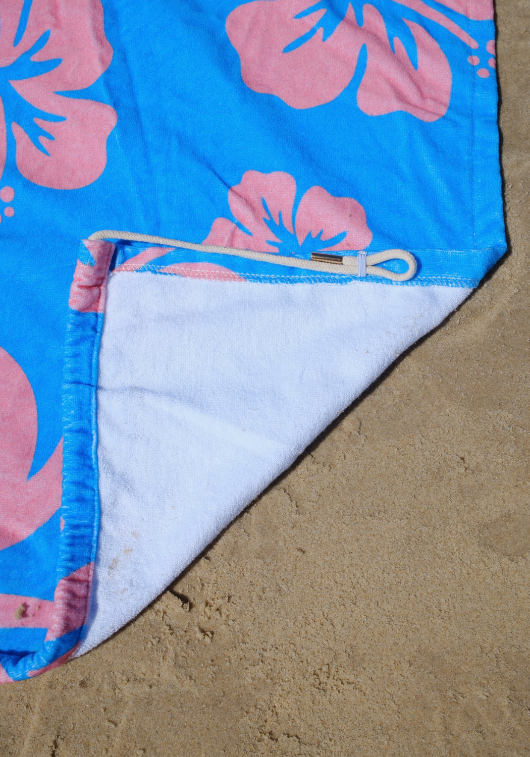 SASSY SURF OCEAN BLOOM BEACH TOWEL SKIRT - BLUE/PINK