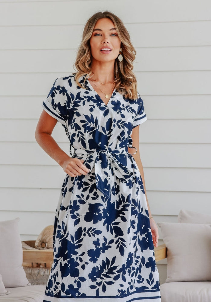 Load image into Gallery viewer, BELKIS A LINE MAXI DRESS - NAVY FLORAL