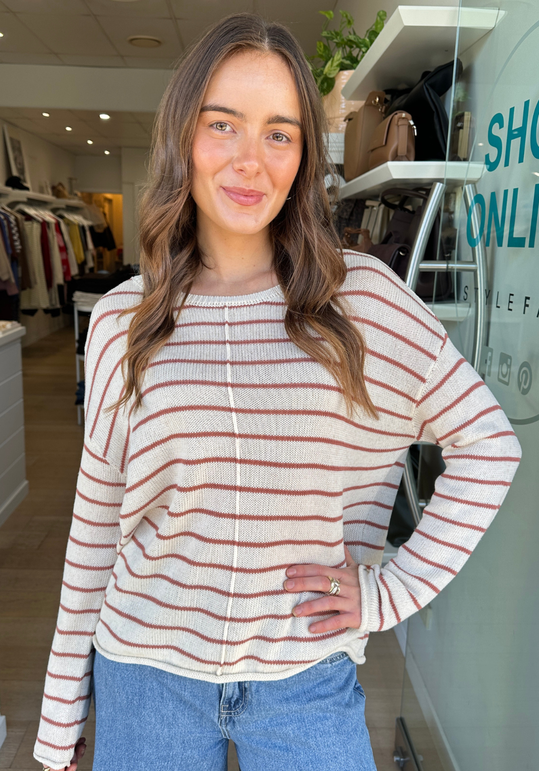 INDI LIGHTWEIGHT L/S KNIT TOP - OATMEAL/RUST STRIPE