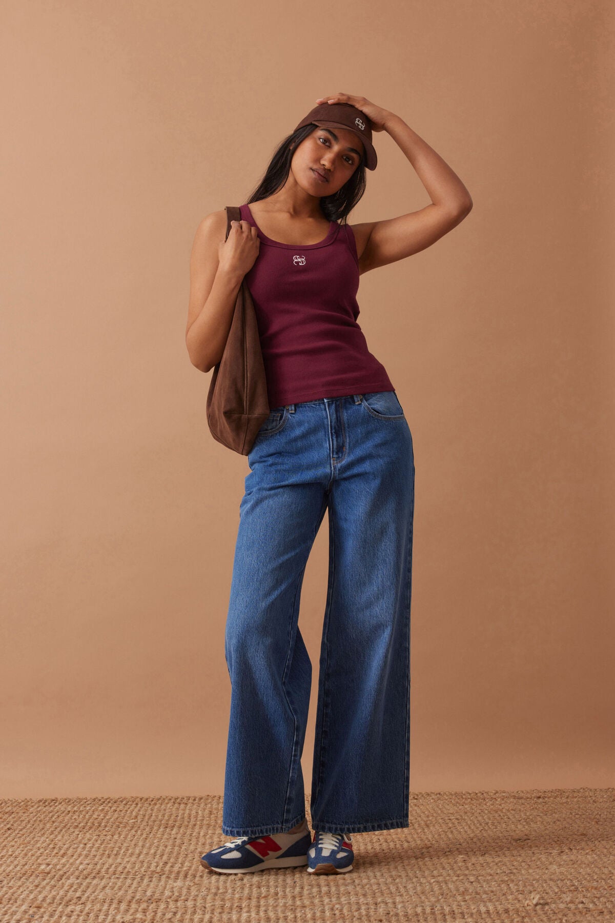 CERES LIFE CONTOUR SCOOP TANK - POMEGRANATE/MONOGRAM