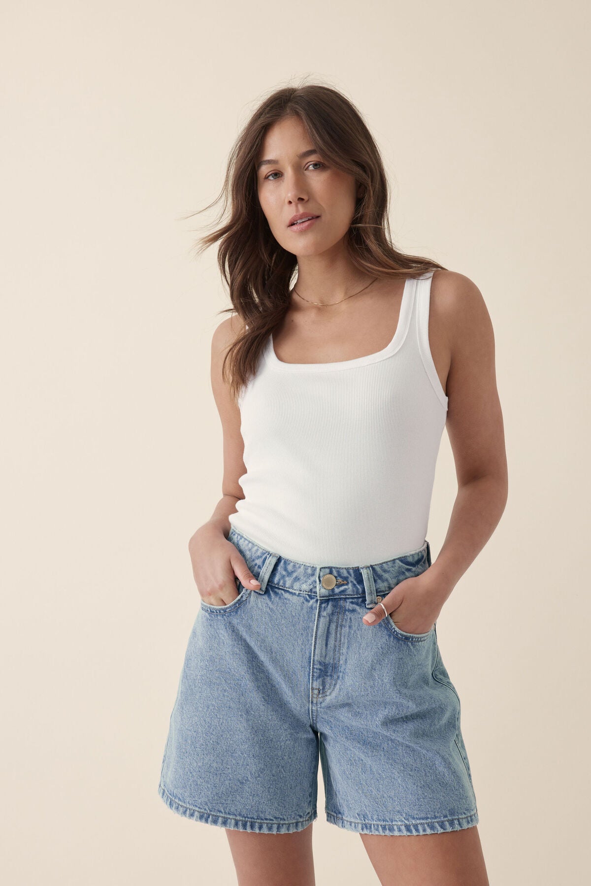 CERES LIFE ZAELI CONTOUR RIB SQAURE NECK TANK - WHITE