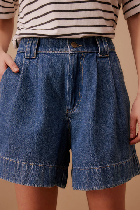 CERES LIFE BILLIE PLEAT FRONT SHORT - WASHED INDIGO