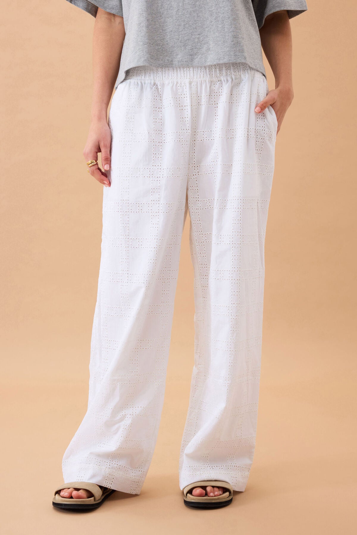 CERES LIFE LOUNGE PANT - WHITE BRODERIE