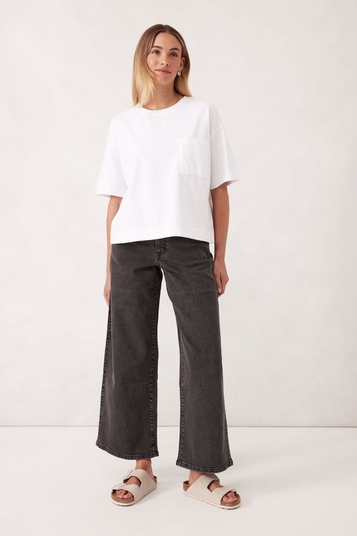 CERES LIFE BOXY POCKET TEE - WHITE