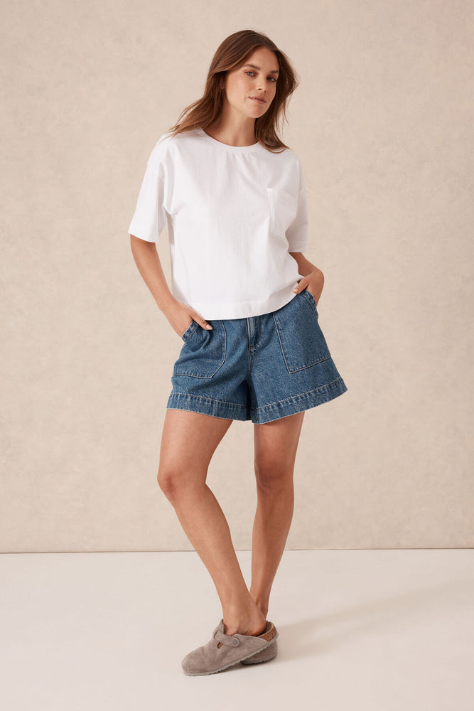 Load image into Gallery viewer, CERES LIFE BOXY POCKET TEE - WHITE