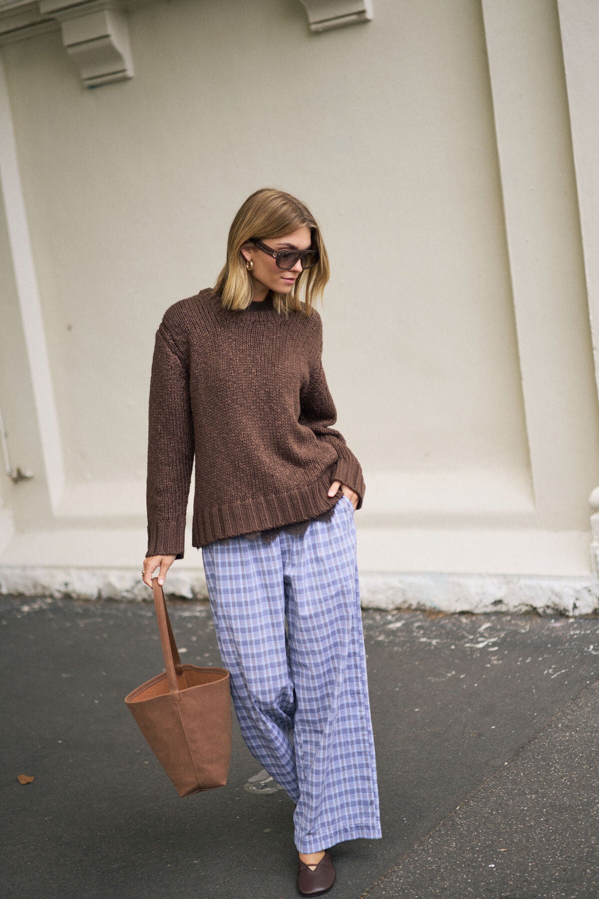 CERES LIFE SAGE CHUNKY KNIT CREW - CHOCOLATE