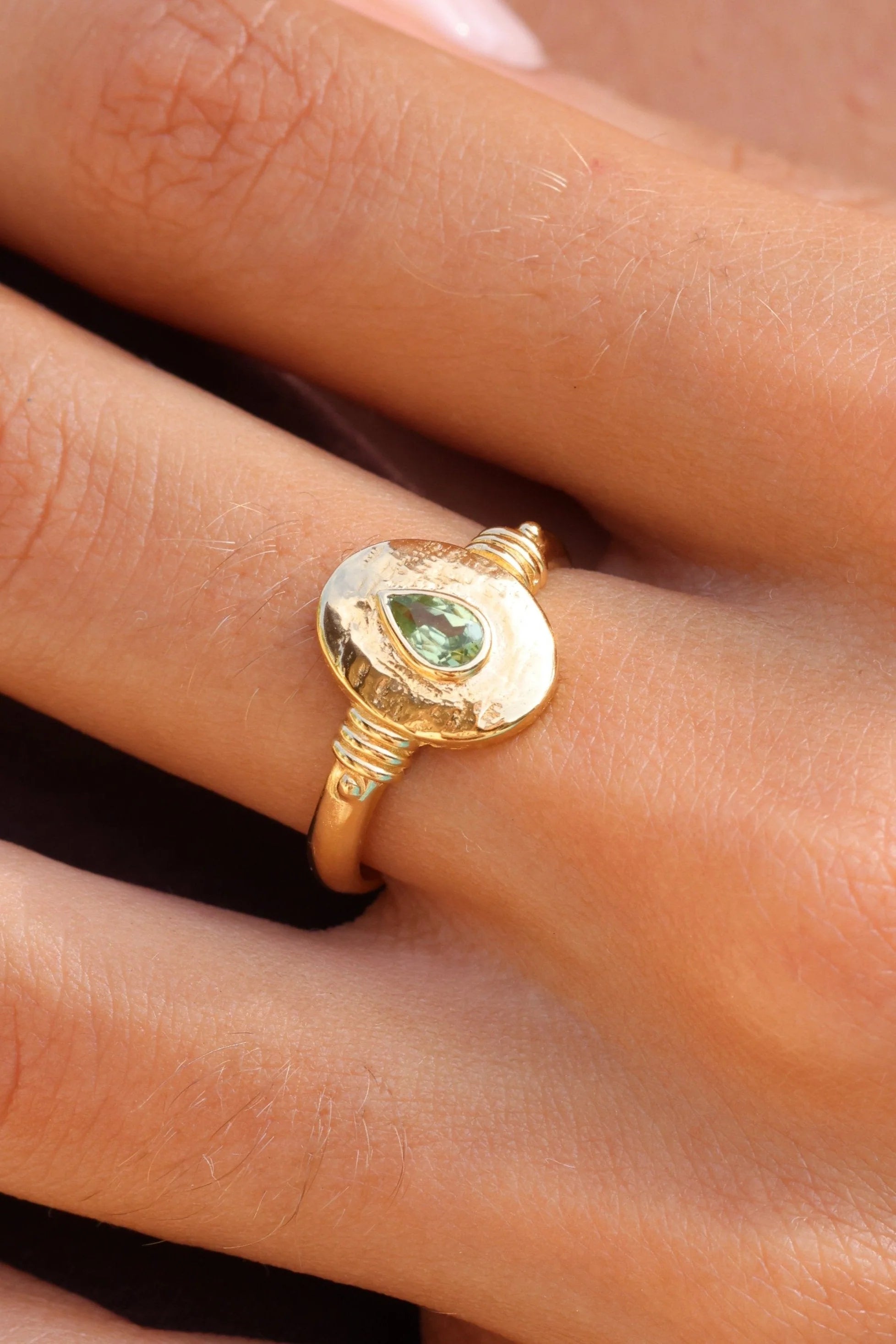 TONI MAY ESME APATITE RING - GOLD