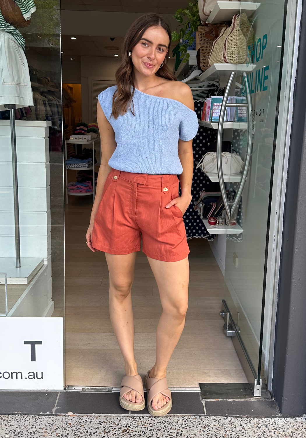 LENI SHORTS - RUST