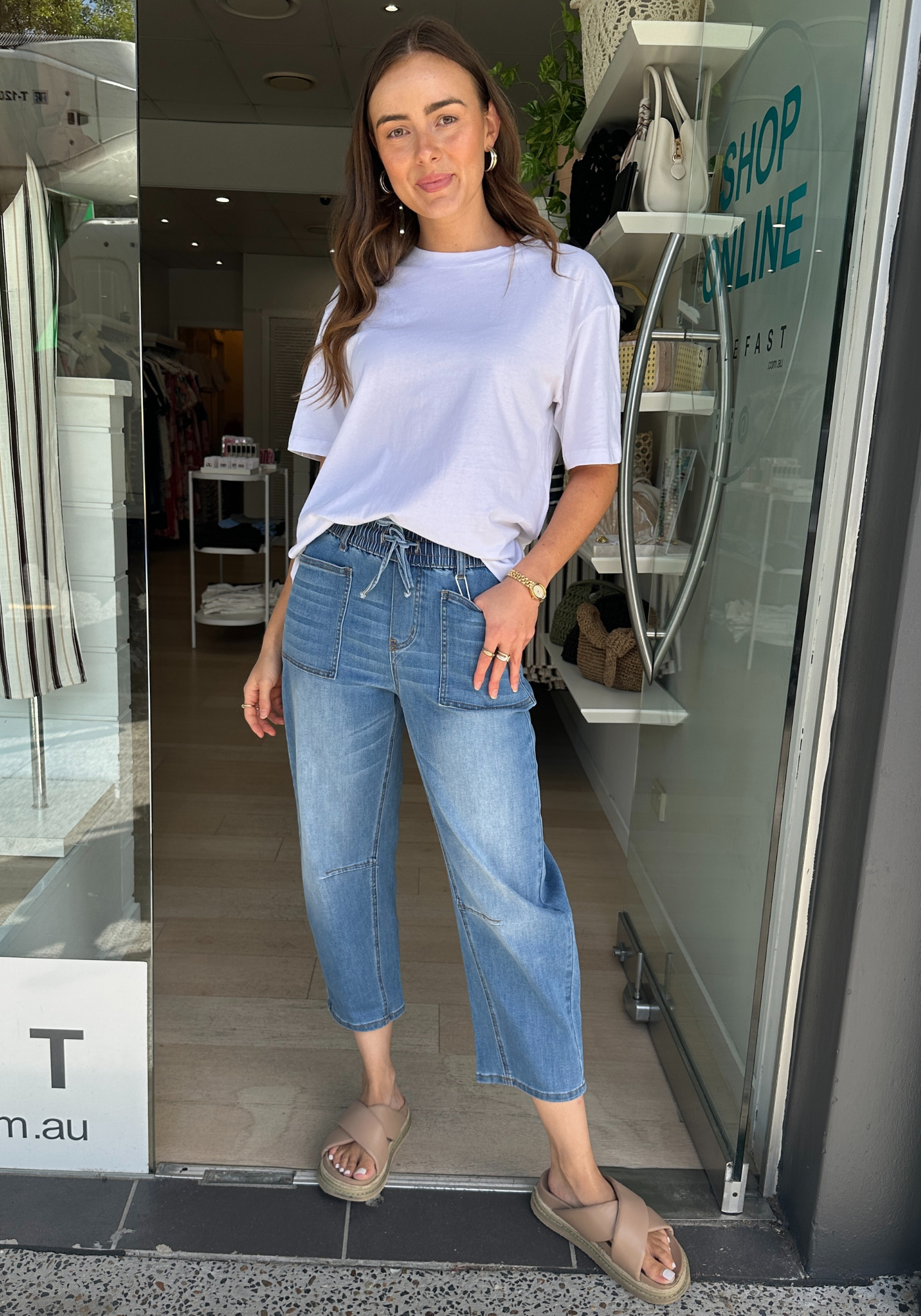 LEO DENIM BARREL JEANS - LIGHT BLUE