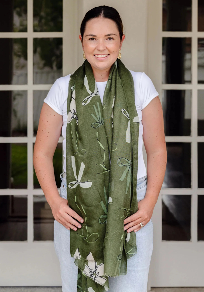 BETSIE BOW AUTUMN/WINTER SCARF - GREEN