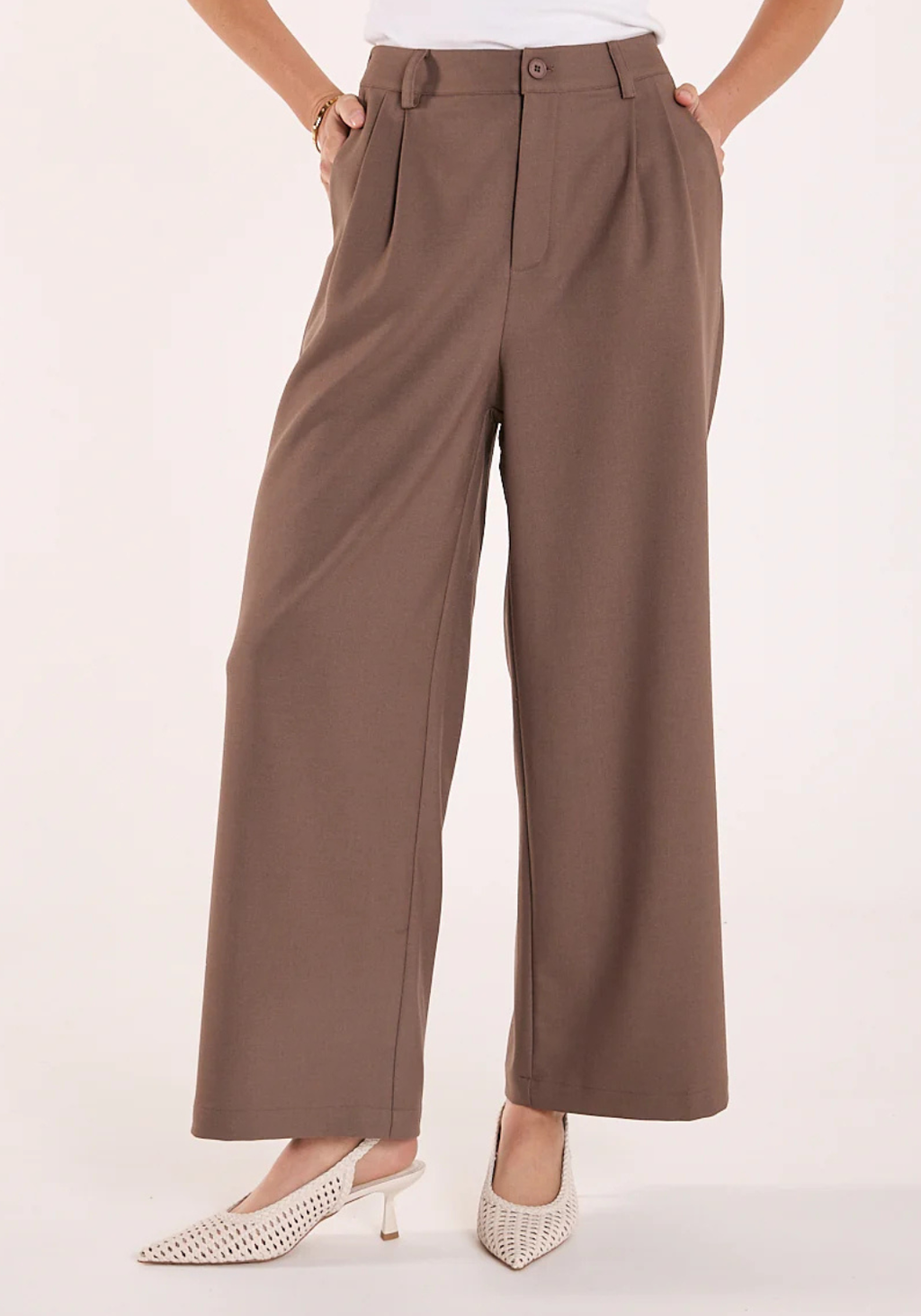 FEATHER + NOISE CARMEN CROPPED PANT - CHOCOLATE