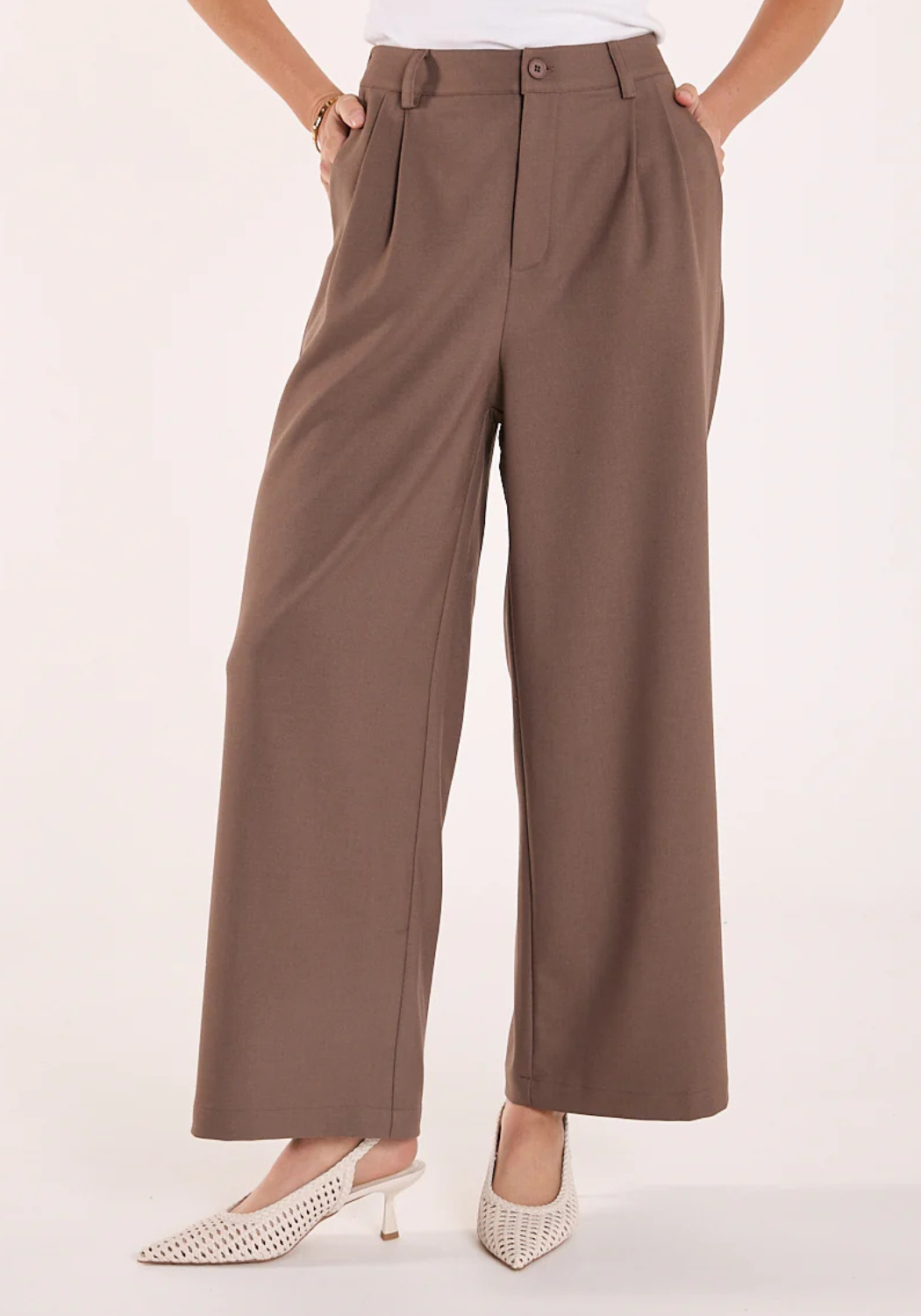 FEATHER + NOISE CARMEN CROPPED PANT - CHOCOLATE